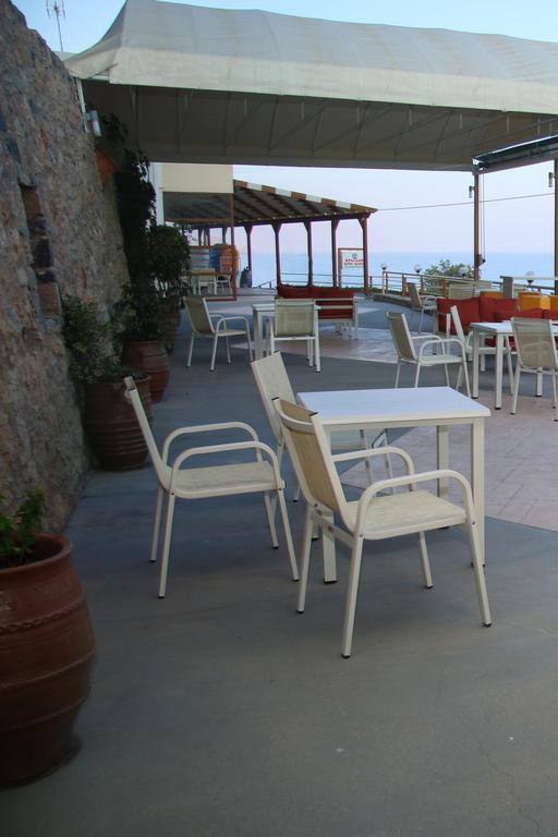 Santa Marina Apartments Rodákino Kültér fotó