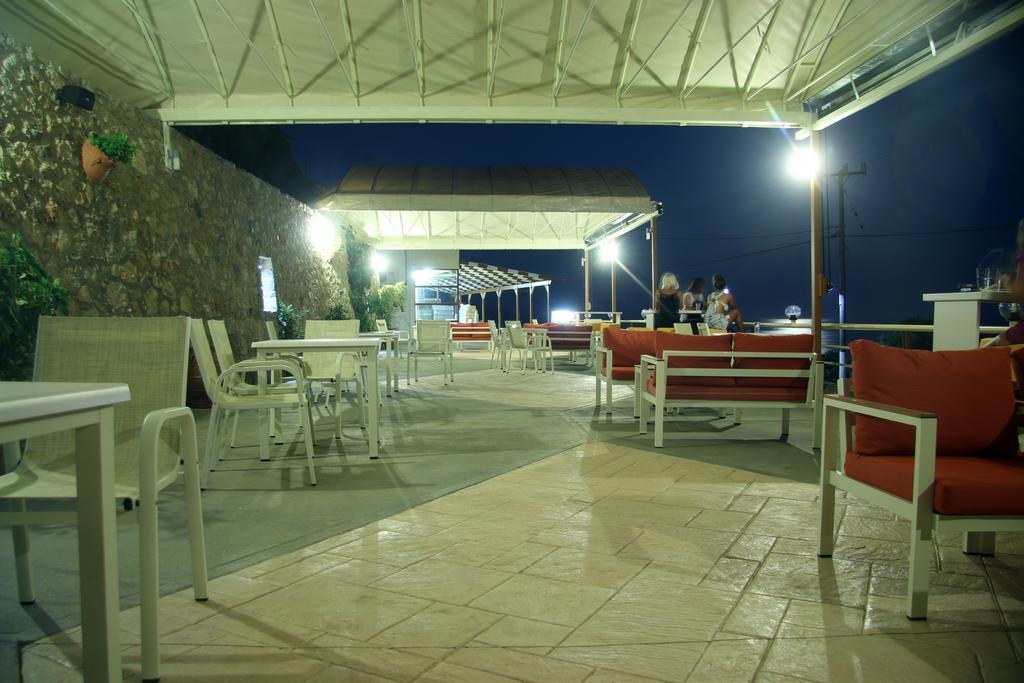 Santa Marina Apartments Rodákino Kültér fotó