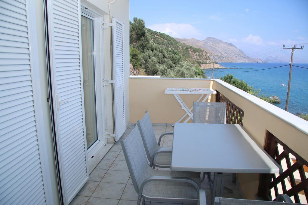 Santa Marina Apartments Rodákino Szoba fotó