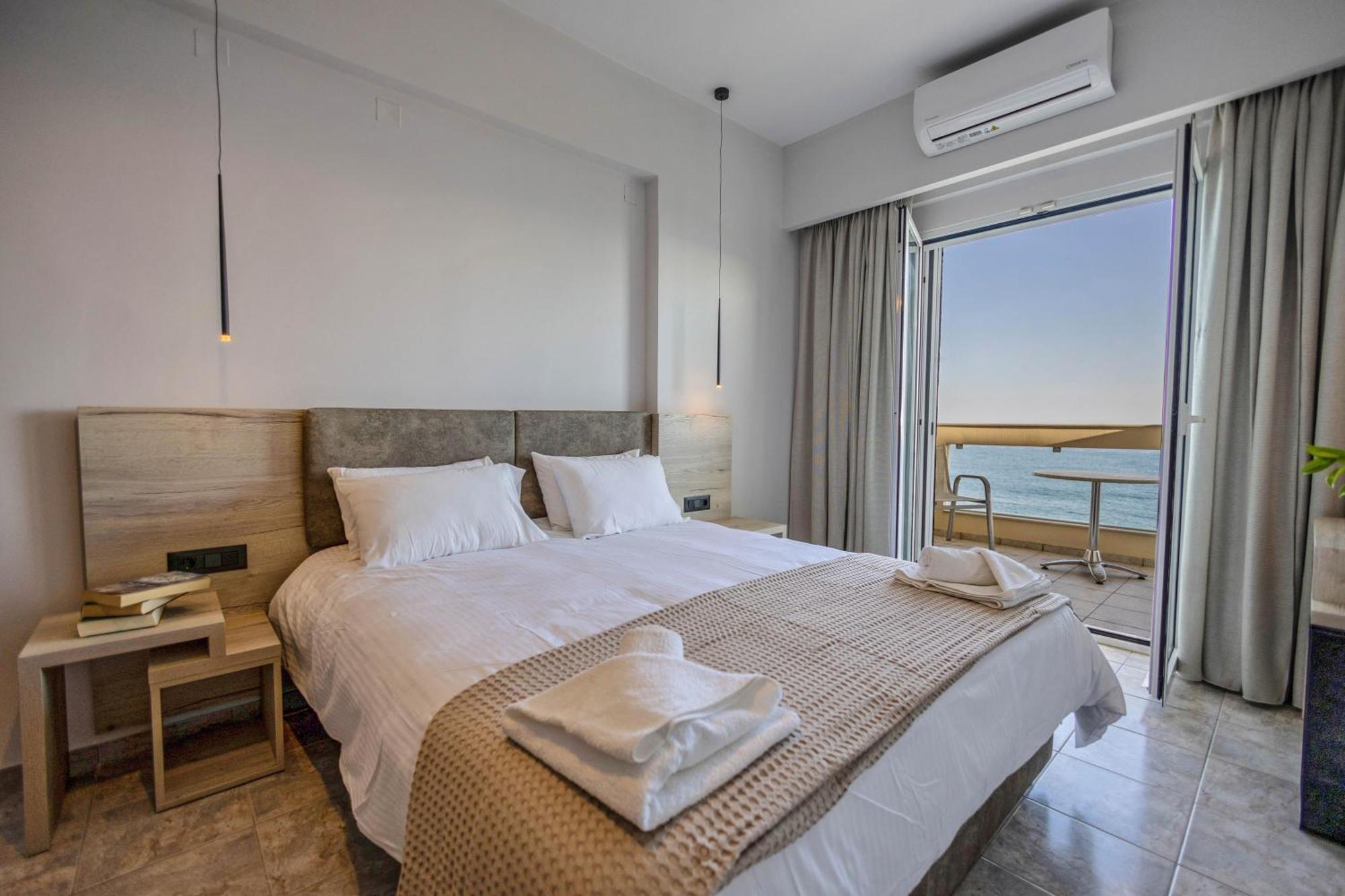 Santa Marina Apartments Rodákino Kültér fotó