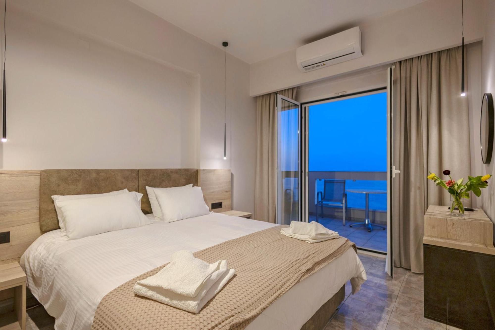 Santa Marina Apartments Rodákino Kültér fotó